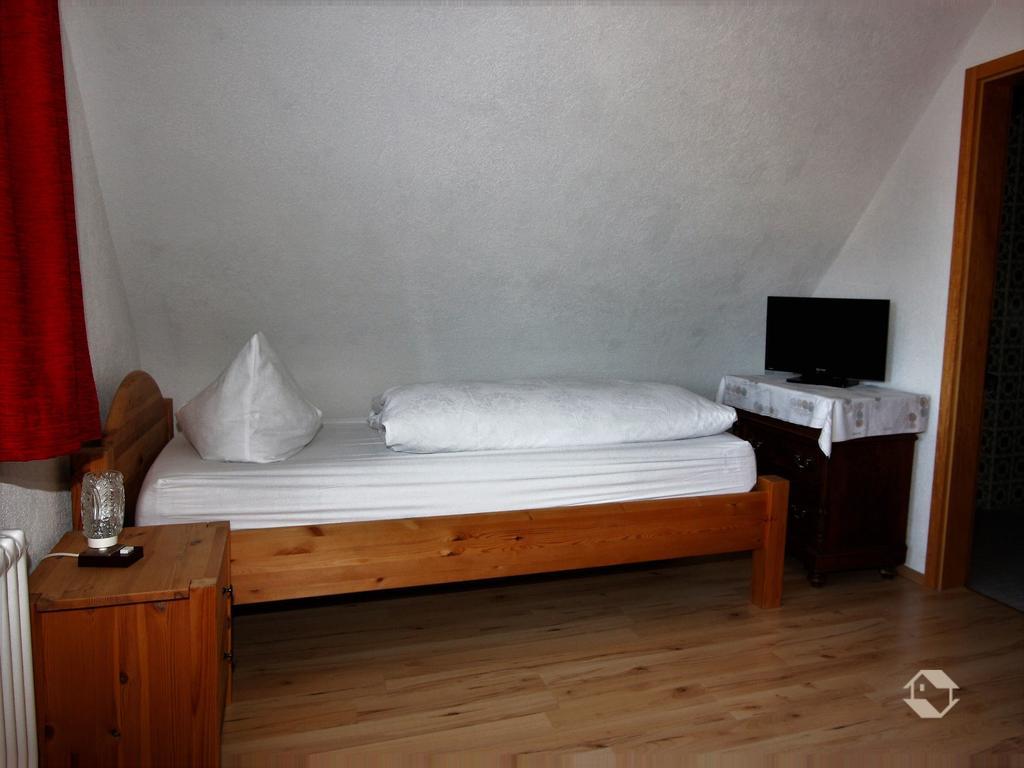 Gaestehaus Klingele Hinterzarten Habitación foto